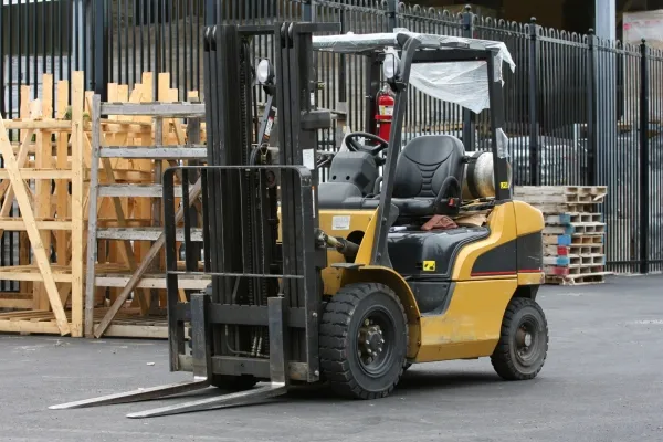 Forklift Lifter Service